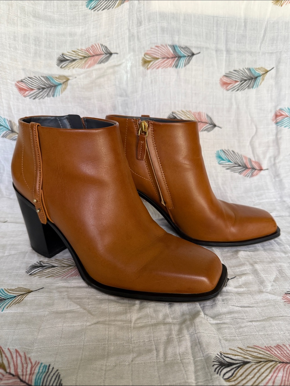 Franco Sarto Women's Tan Leather Ankle Boots - Sleek Side-Zip Design
